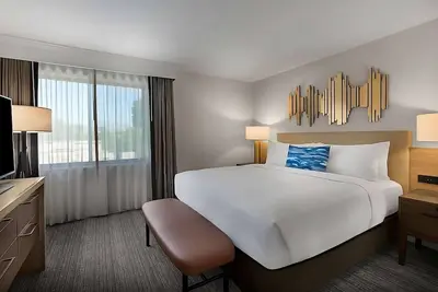 Image de Always a Great Idea To Unwind! Pet-Friendly, w\/ Pool, Near River Oaks Park