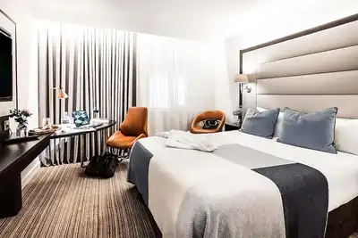 Image de Blissful Getaway! Two Accommodations Minutes to 3Arena and The Gaiety Theatre!