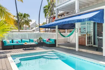 Image de Prime Old Town Location w/ Pool, Walk to Duval Steet | Blue Heron by AvantStay