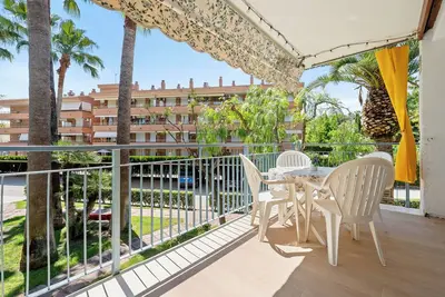 Image de Appartement 'Beach and Pool' avec piscine partagée et terrasse privée