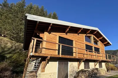 Image de Chalet alpin de 150m² pour 12 personnes avec billard et garage à Méaudre