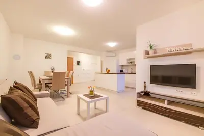 Image de Appartement de vacances Pula pour 1 - 5 personnes avec 2 chambres à coucher - Logement de vacances d