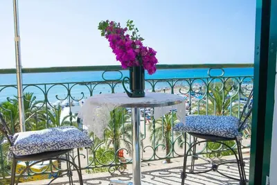 Image de 𝐇𝟏𝟏 [Sea Under House] Arma di Taggia - Plages