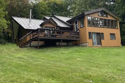 Image de Big House All New Kitchen & Baths - Private - 8 Minutes to Mt Snow - Game Room