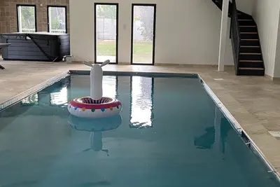 Image de Villa avec piscine et spa