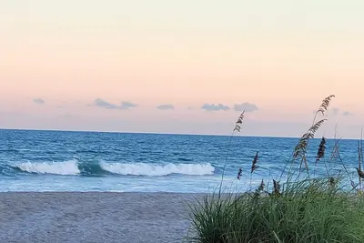 Image de The Seahorse Sanctuary, 30 day minimum, 2 Br, just a few blocks to the beach!