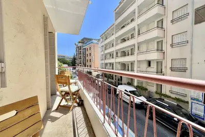 Image de Appartement de deux chambres à coucher près de la Croisette à Cannes