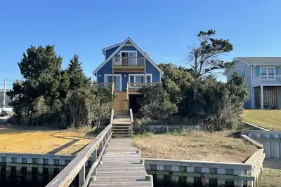 Image de Emerald Isle, Nc! Sound Front Cottage - 3 minute walk to beach! !