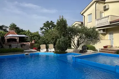 Image de Villa Magnolia - Villa with Swimming Pool