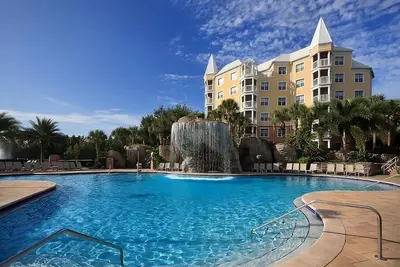 Image de Relaxation at its Finest in Orlando! Outdoor Swimming Pool, Full Kitchen!