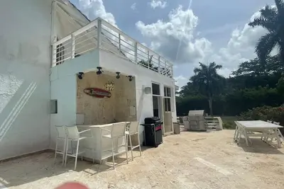 Image de Nice villa with pool 5 min from beach and 3 min from shooting Randell and hotel