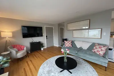 Image de Dartmouth Waterfront newly renovated 3 Bedroom with breathtaking views.