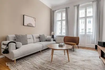 Image de Trendy Friedrichshain 1br nr Oberbaumbrücke, by Blueground