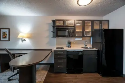 Image de Close to Fort Worth Museum of Science and History! 4 Contemporary Units, Parking