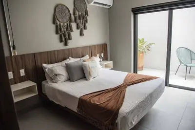 Image de Cozy, First Floor Apartment  with Patio | 1 Bd | Tribu San Martín