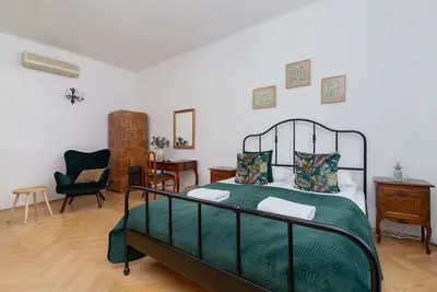 Image de Zyblikiewicza 5 | Stylish Apartment | A/C