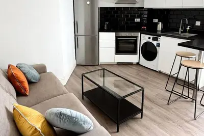 Image de Modern City Centre 2 Bed Apt w\/ Private Balcony