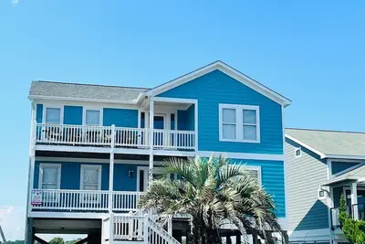 Image de Fishtown- Holden Beach 2nd Row - Pet Friendly! !
