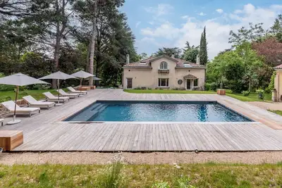 Image de La clarté - Maison ancienne rénovée avec jardin et piscine