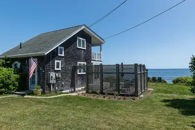 Image de Sea Spray - Beautiful 2br, 1ba cottage with expansive views of Casco Bay