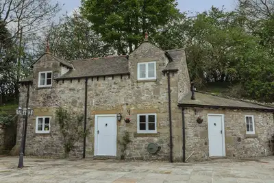 Image de The Old Hall, with a garden in Holywell