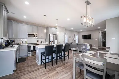 Image de Delightful 4br Newly Built Home. Only 12 minutes From Downtown Richmond!