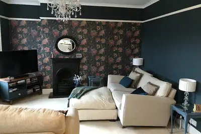 Image de Georgian Townhouse Apartment: Large One Bedroom With Parking In Central Whitby