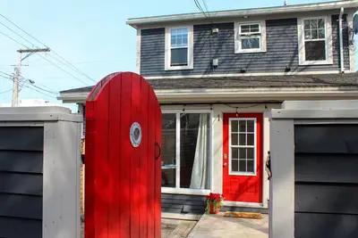 Image de 3 Bedroom Home in The Heart of Downtown