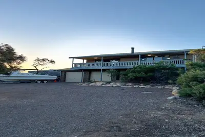 Image de Bay Life - Relax, Unwind and Experience Coffin Bay Life at its Best!