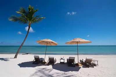 Image de Great Location Near Blanca Beach! Swimming Pool, Pets Allowed, Beachfront!