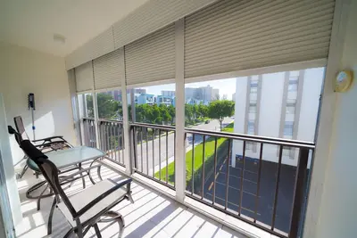 Image de 🏝Enjoy Fully Equipped 2br Condo Near The Beach🏝