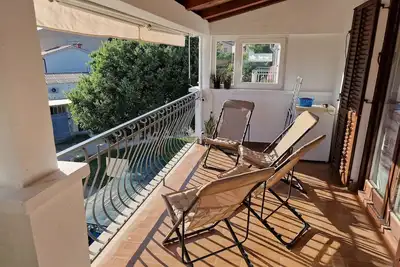 Image de Appartement de deux chambres avec la terrasse et la vue sur le mer Rovinj (A-19183-b)
