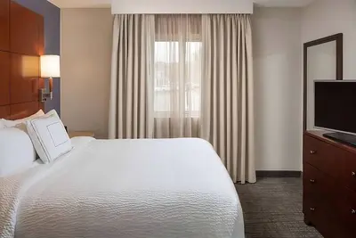 Image de Stay Close to Downtown Nashville! 2 Suites with Free Breakfast & Pet Friendly