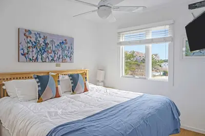 Image de 1 Br Beach Studio and Relax Balcony in Amangansett