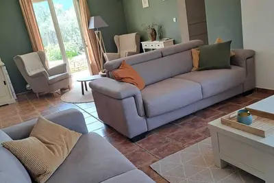 Image de Mooie gerenoveerde villa met zwembad, tussen olijfbomen met prachtige uitzichten