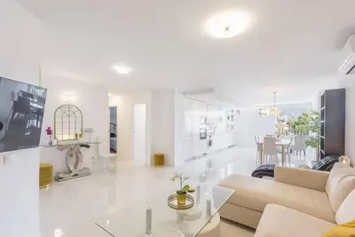 Appartement de luxe en front de mer avec piscine à Marbella