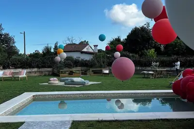 Image de Casa con Jardín y Piscina Climatizada Cerca de Comillas a 10 min de la Playa
