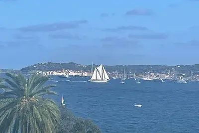 Image de Semaine ou nuitée\nFace St-Tropez-Vue Mer Epoustouflante-Roof Top s/Terrasse135m²