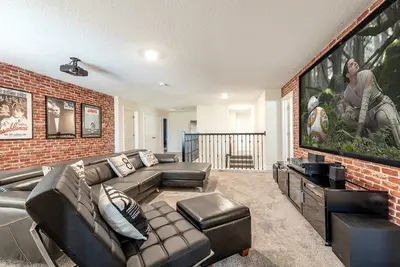 Image de Family-Friendly Home with Pool & Movie Theater