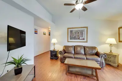 Image de Pet-Friendly Medford Vacation Rental w/ Yard!