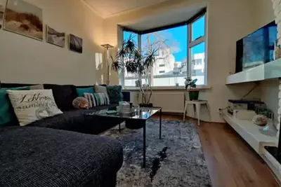 Center duplex flat with terrace by hospital Umcg