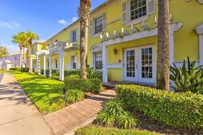 Image de New! Cozy St Petersburg Escape: Boat Slip On-Site!