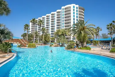Image de Amazing Pools/Tennis/Playground in Destin, Fl!