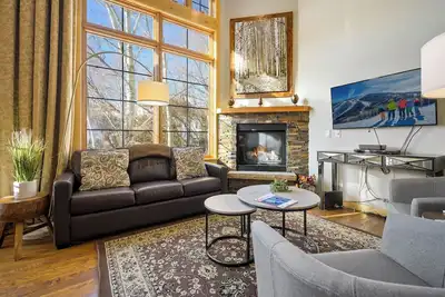 Image de Alpen Glow Row House 4 | Air Conditioning | Downtown Steamboat