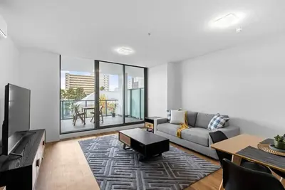 Image de Perfect Urban Retreat!