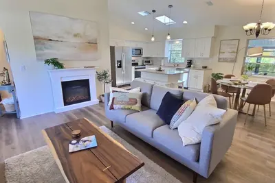 Image de Stunning 2Br/2Ba Pool Home Near Beaches