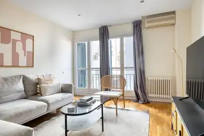 Image de Airy Chamberi 1br w/ Doorman, nr Ciudad Universitaria, by Blueground