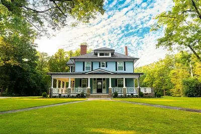 Image de Historic Gem in the Heart of Norcross