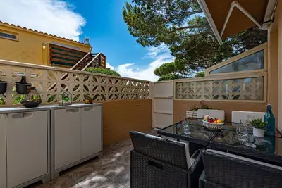 Image de Confortable appartement avec climatisation, Wifi, Tv, terrasse, animaux admis et parking