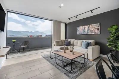 Image de Luxury Apt w/ balcony & city view Ac in El Poblado